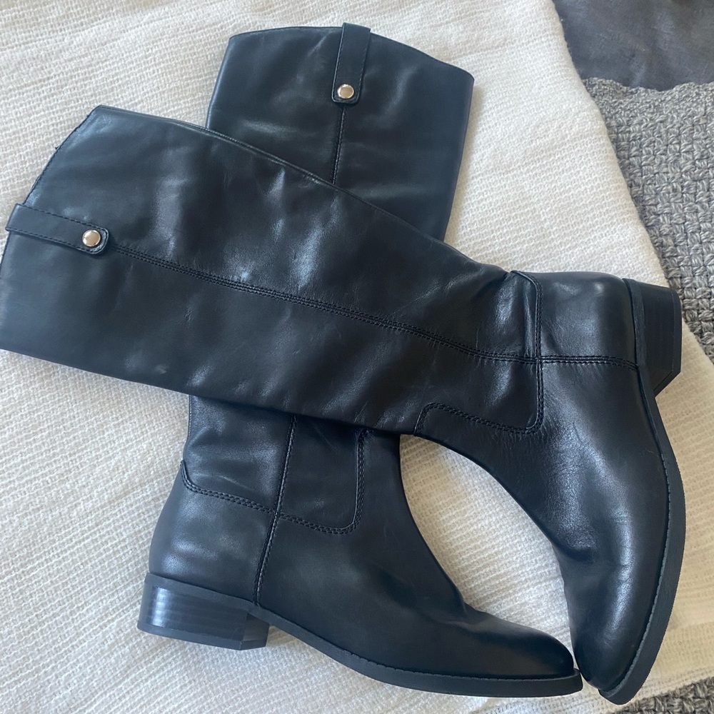 Tall black I.N.C leather boots